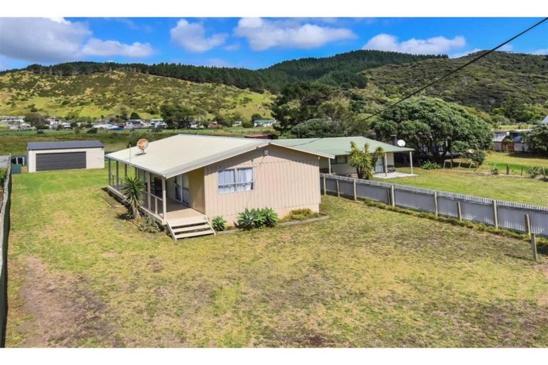 Photo of property in 30 Cordyline Road, Port Waikato, Tuakau, 2695