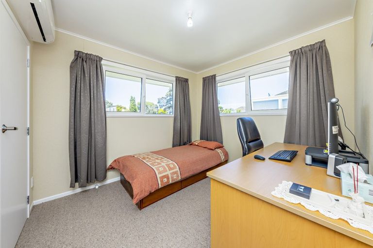 Photo of property in 19 Greers Road, Weymouth, Auckland, 2103