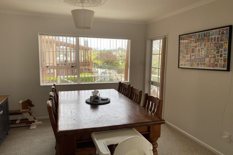 Photo of property in 1/71 Browns Bay Road, Browns Bay, Auckland, 0630