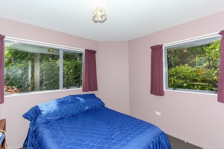 Photo of property in 40b Karina Road, Merrilands, New Plymouth, 4312