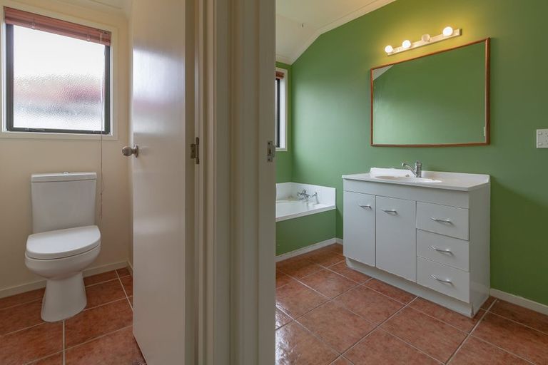 Photo of property in 44 Cranbrook Place, Rototuna North, Hamilton, 3210