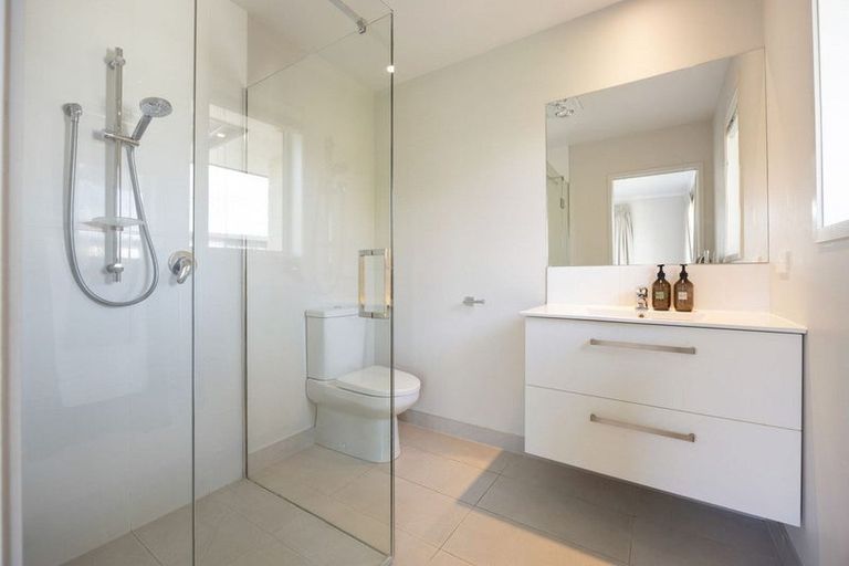 Photo of property in 29 Jarrett Terrace, Leamington, Cambridge, 3432