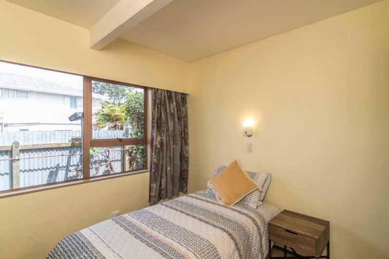 Photo of property in 22 Sunshine Avenue, Paraparaumu, 5032