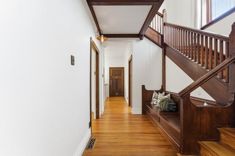 Photo of property in 4 Kent Road, Saint Johns Hill, Whanganui, 4501