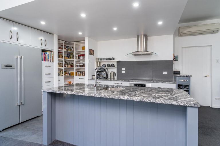 Photo of property in 16 Matukituki Crescent, Twizel, 7901