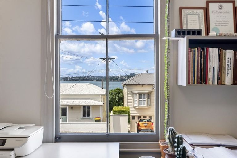 Photo of property in 58 Calliope Road, Stanley Point, Auckland, 0624