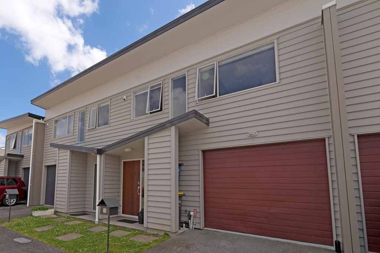 Photo of property in 15/45a Swanson Road, Henderson, Auckland, 0610