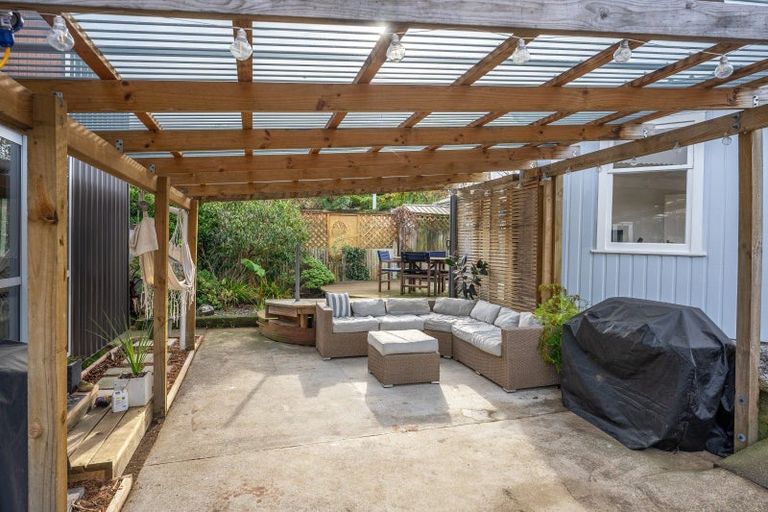 Photo of property in 25 Hillcrest Road, Raumati South, Paraparaumu, 5032