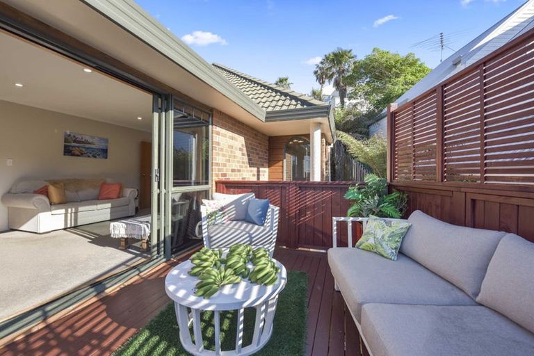 Photo of property in 4a Kestrel Heights, Arkles Bay, Whangaparaoa, 0932