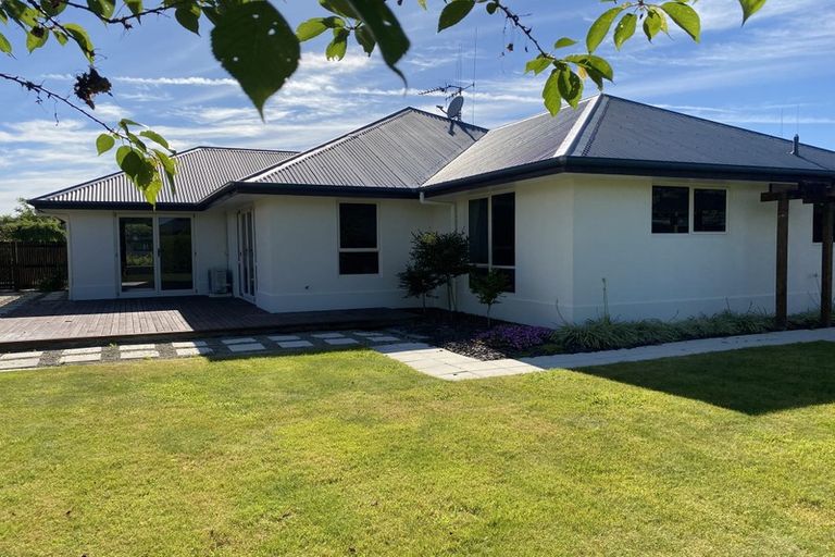 Photo of property in 17 Maidstone Place, Rototuna North, Hamilton, 3210