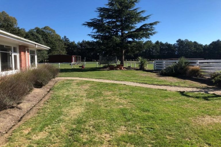 Photo of property in 5 Leslies Road, Cust, Rangiora, 7471