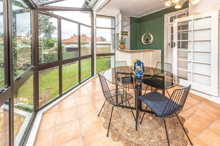 Photo of property in 3 Dickson Crescent, Saint Johns Hill, Whanganui, 4500
