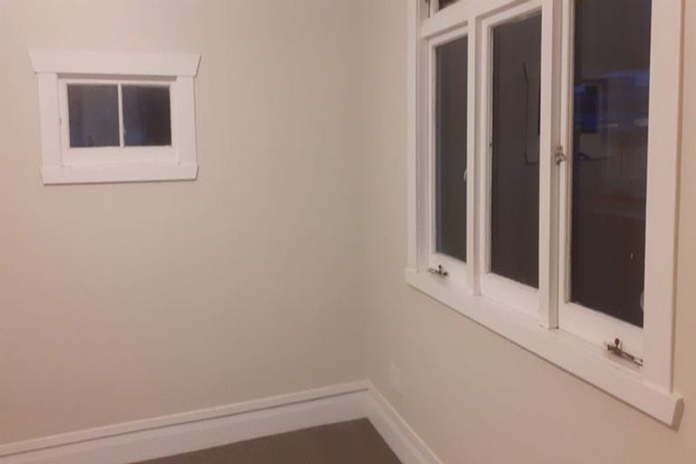 Photo of property in 7 Sinclair Grove, Naenae, Lower Hutt, 5011