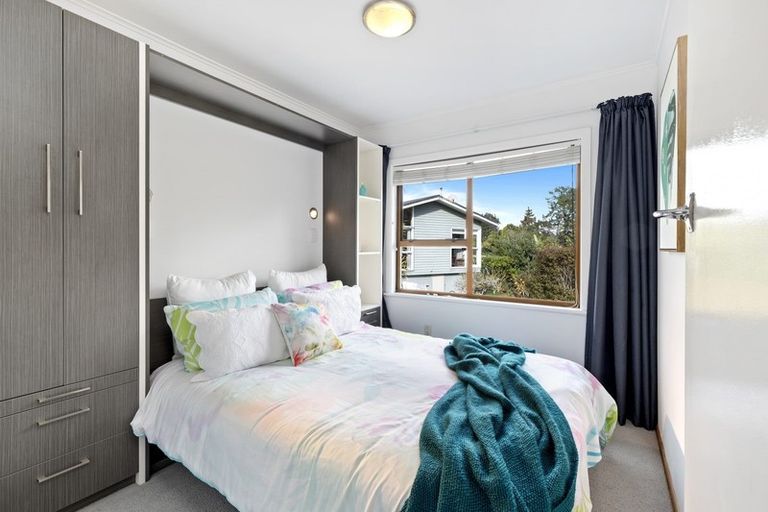 Photo of property in 68 Paragon Avenue, Beach Haven, Auckland, 0626