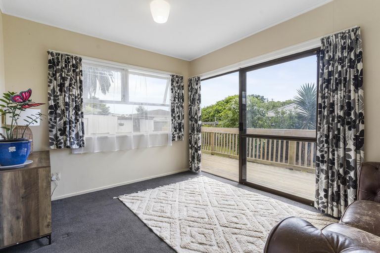 Photo of property in 36 Halswell Street, Mangere East, Auckland, 2024