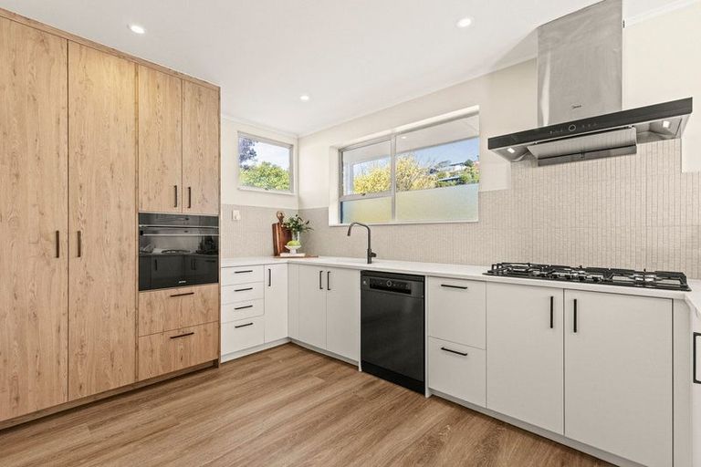 Photo of property in 6 Soleares Avenue, Mount Pleasant, Christchurch, 8081