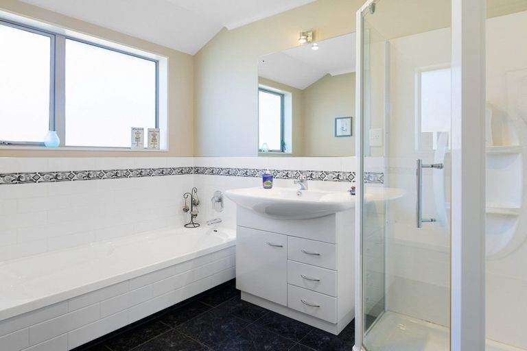 Photo of property in 8 Landau Place, Redwoodtown, Blenheim, 7201