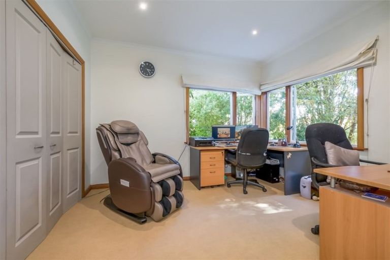 Photo of property in 217 Riverside Drive, Waterloo, Lower Hutt, 5011