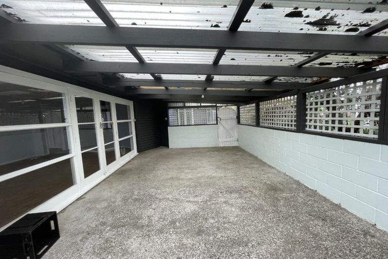 Photo of property in 64 Wikitoria Road, Putiki, Whanganui, 4501