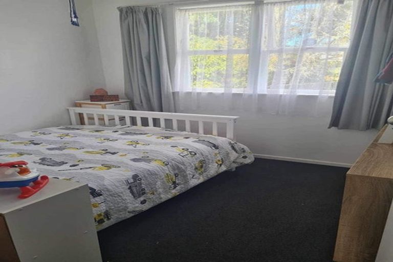 Photo of property in 18 Beverly Place, New Lynn, Auckland, 0600