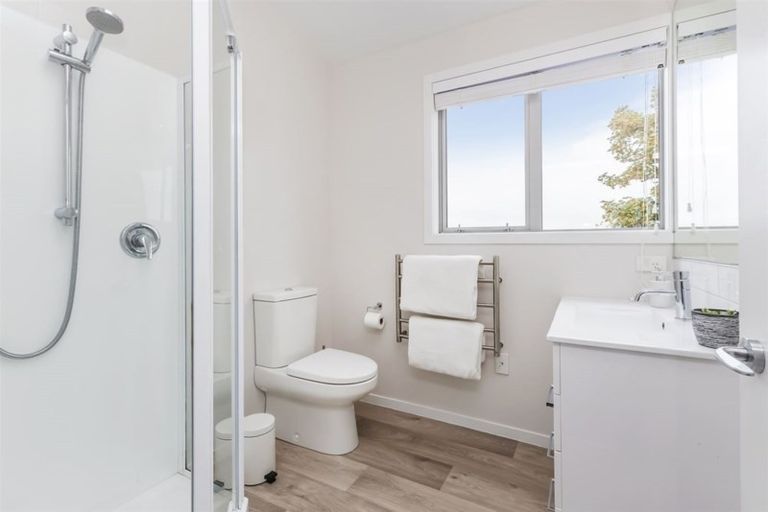 Photo of property in 88 Mercury Way, Whitby, Porirua, 5024