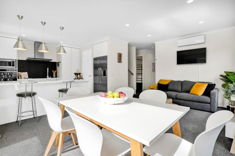 Photo of property in 55 Pendarves Street, New Plymouth, 4310