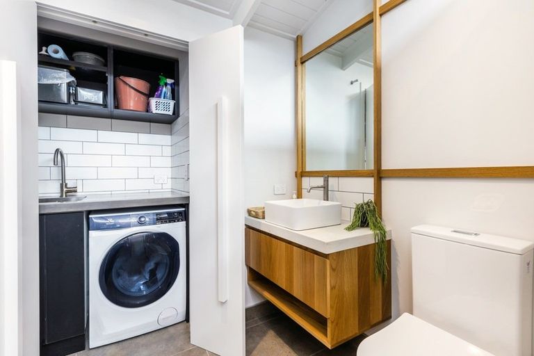 Photo of property in 224 Lake Terrace, Waipahihi, Taupo, 3330