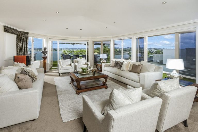 Photo of property in 254a Hurstmere Road, Takapuna, Auckland, 0622