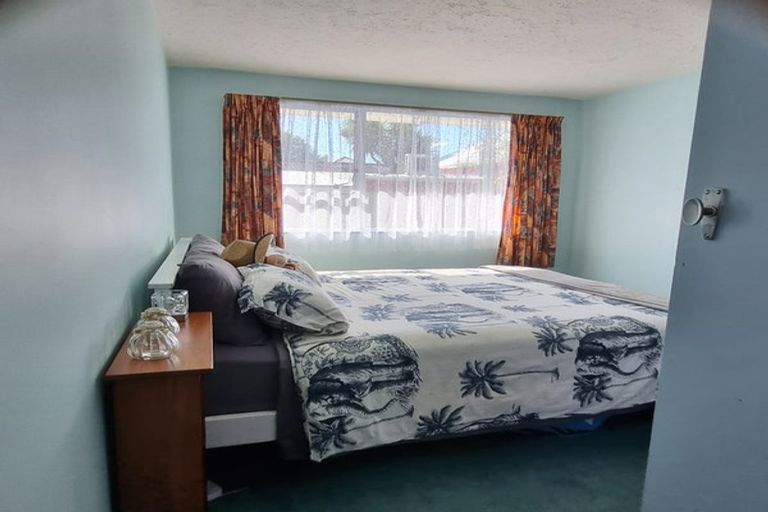 Photo of property in 2/11 Gilby Street, Linwood, Christchurch, 8011