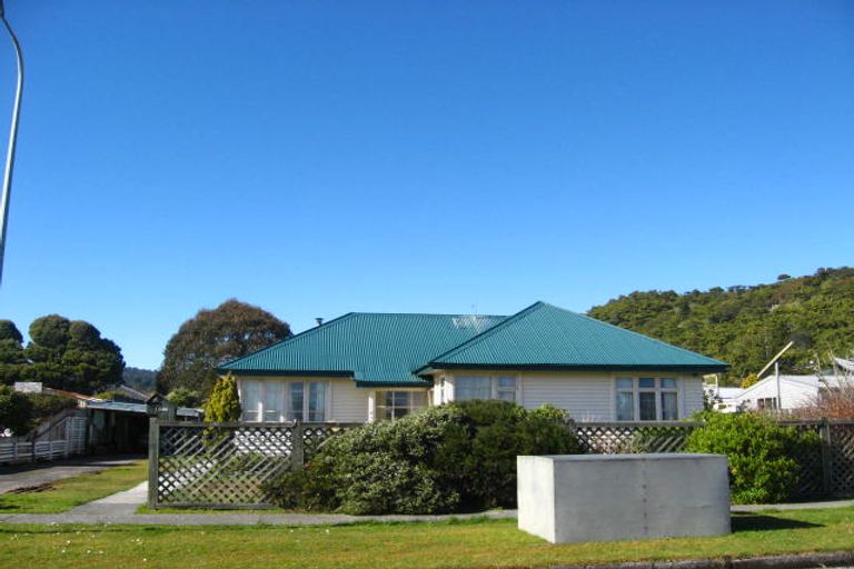 Photo of property in 15 Byron Street, Greymouth, 7805