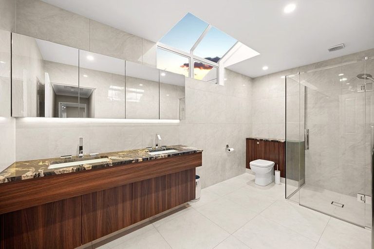 Photo of property in 18 Raungawari Drive, Huntington, Hamilton, 3210
