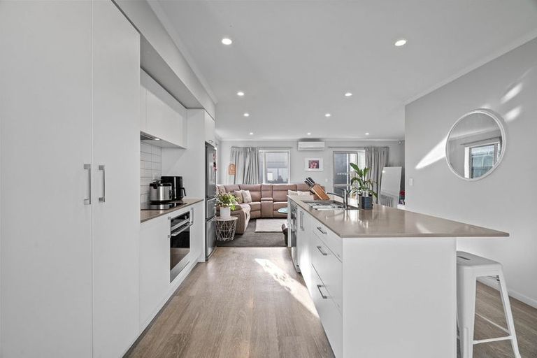 Photo of property in 52 Tippet Crescent, Wigram, Christchurch, 8025