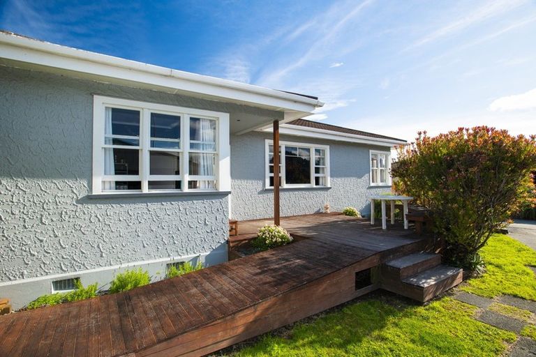 Photo of property in 60 Ormond Road, Whataupoko, Gisborne, 4010