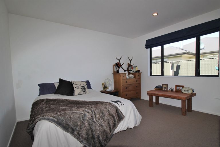 Photo of property in 42 Albert Drive, Clyde, 9330