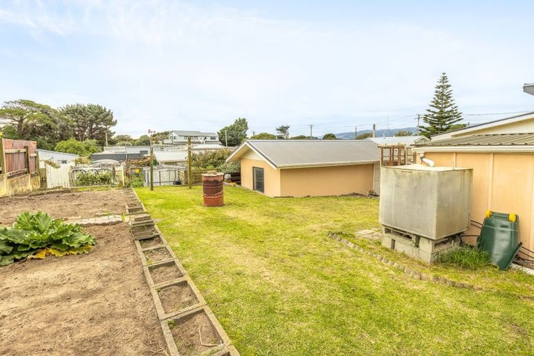 Photo of property in 31 Gawler Street, Te Horo Beach, Otaki, 5581