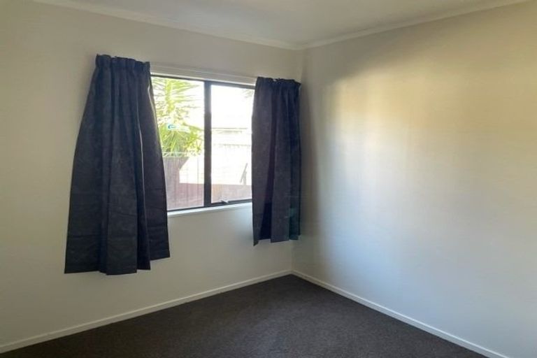 Photo of property in 1/30 Burundi Avenue, Clendon Park, Auckland, 2103