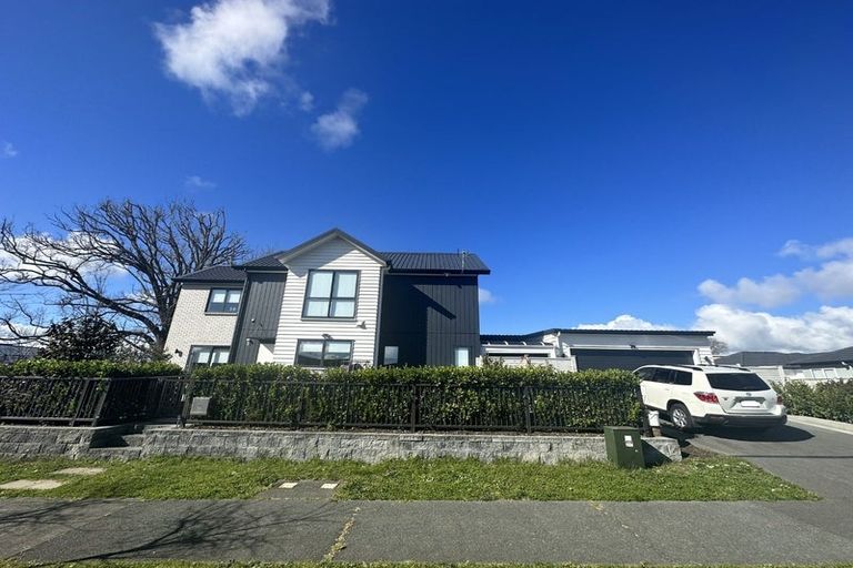 Photo of property in 18 Nganui Avenue, Takanini, 2112
