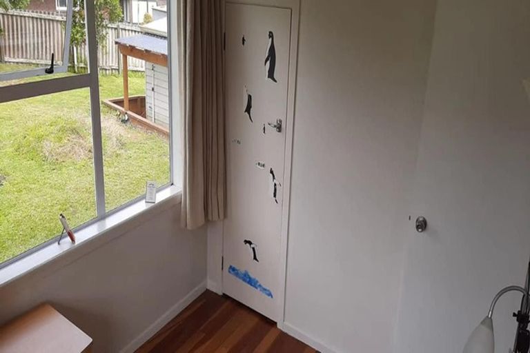 Photo of property in 16 Carole Crescent, Pakuranga, Auckland, 2010