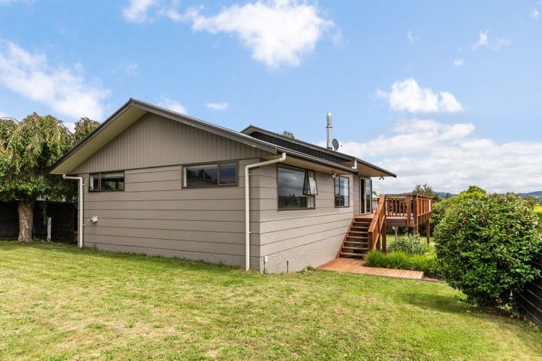 Photo of property in 69 Richmond Avenue, Richmond Heights, Taupo, 3330