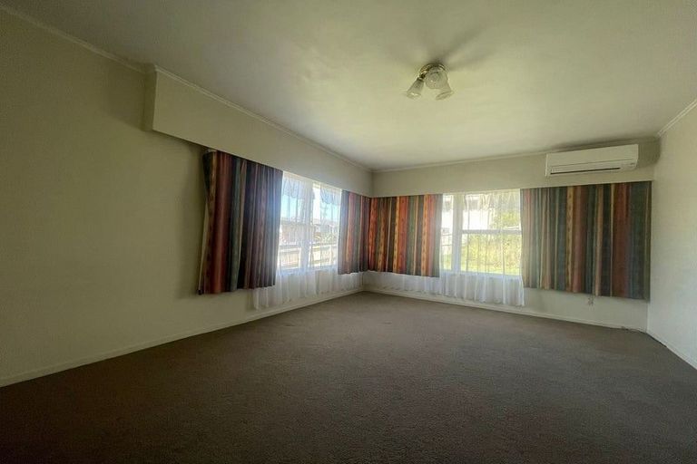 Photo of property in 2/18 Anne Road, Hillcrest, Auckland, 0627