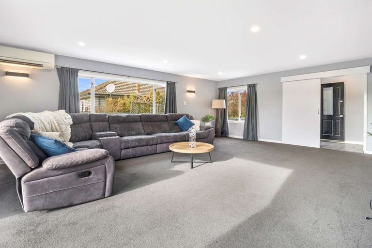 Photo of property in 8 Roberts Road, Hei Hei, Christchurch, 8042