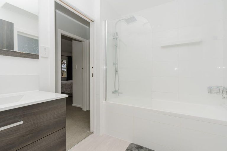 Photo of property in 9 Totara Drive, St Andrews, Hamilton, 3200