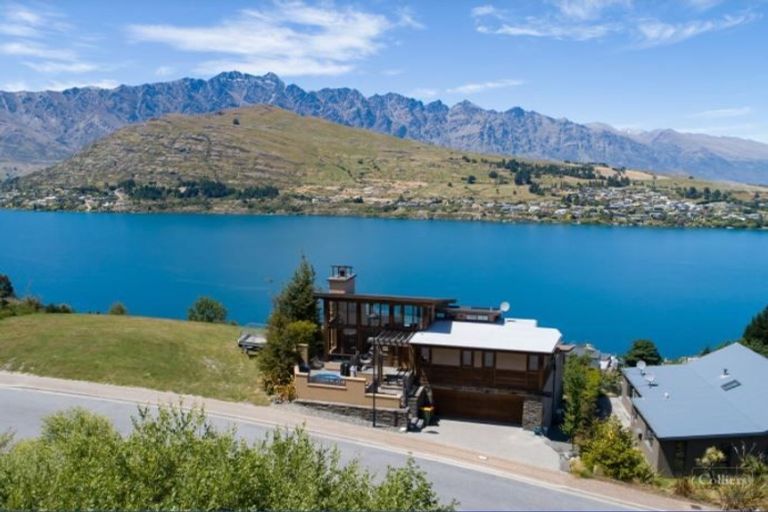 Photo of property in 36 Highview Terrace, Queenstown, 9300
