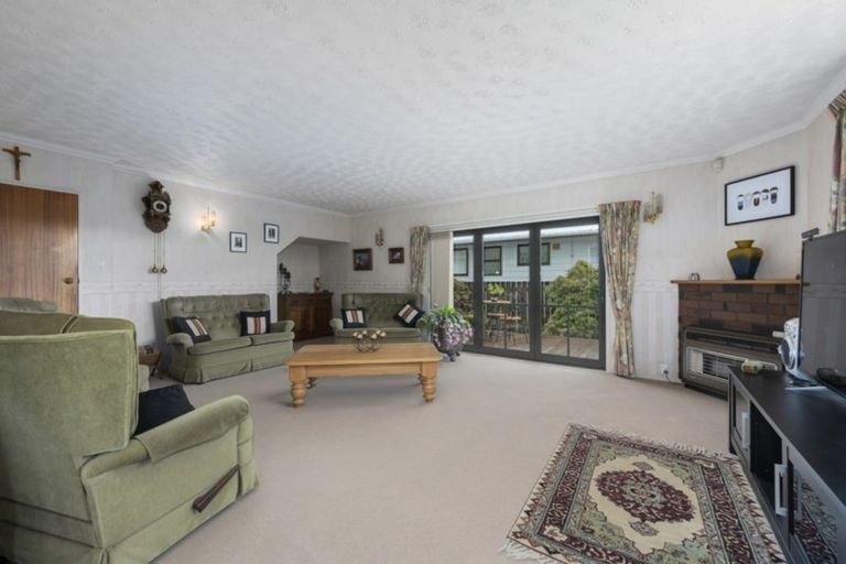 Photo of property in 4 Denver Grove, Totara Park, Upper Hutt, 5018