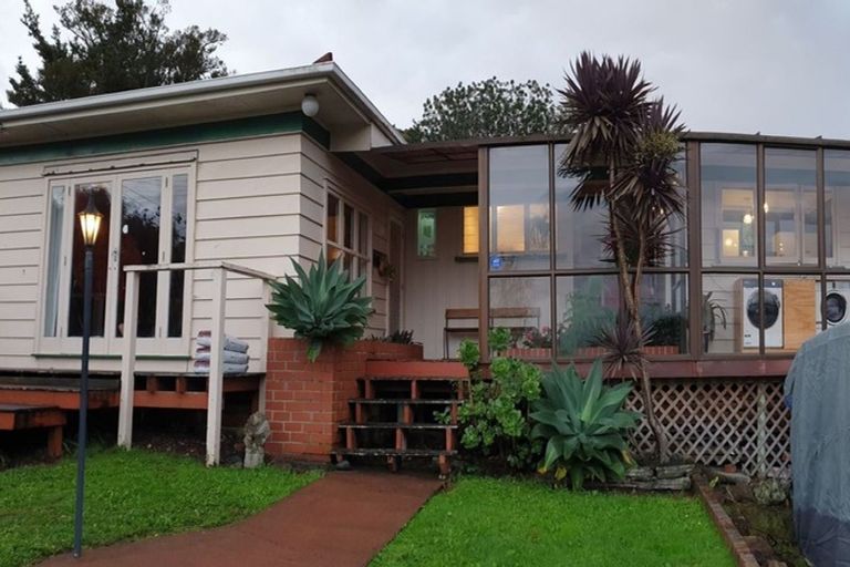 Photo of property in 12 Boundary Road, Opaheke, Papakura, 2113