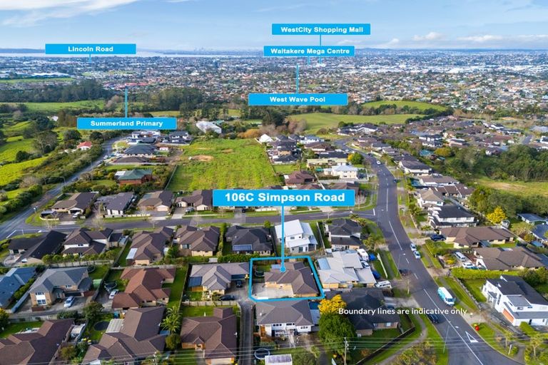 Photo of property in 106c Simpson Road, Henderson Valley, Auckland, 0614