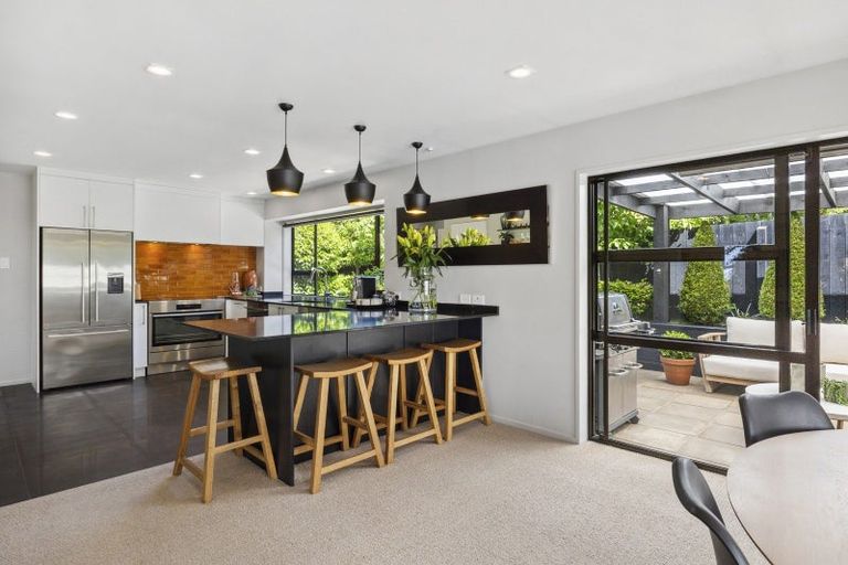 Photo of property in 25 Granville Terrace, Belleknowes, Dunedin, 9011