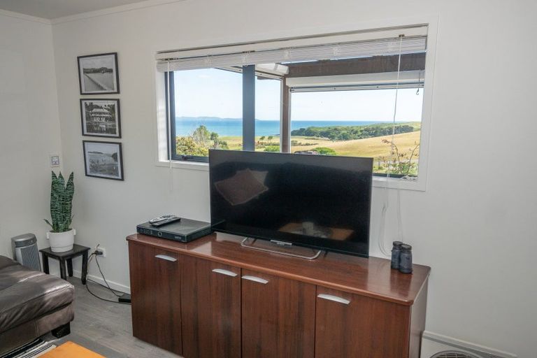 Photo of property in 38 Taipa View Road, Taipa, 0483