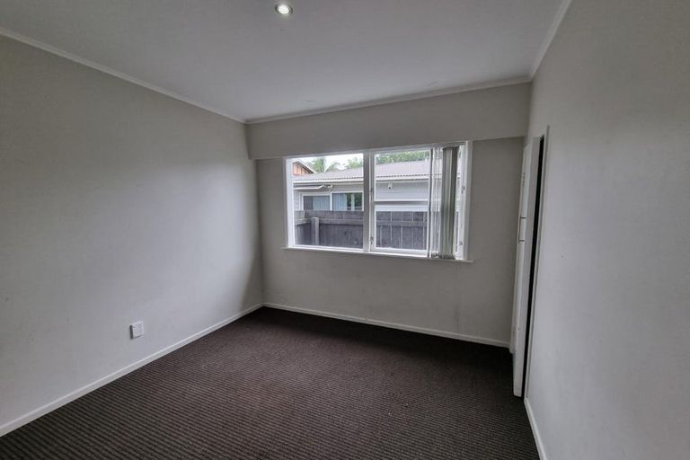 Photo of property in 111 Weymouth Road, Manurewa, Auckland, 2102