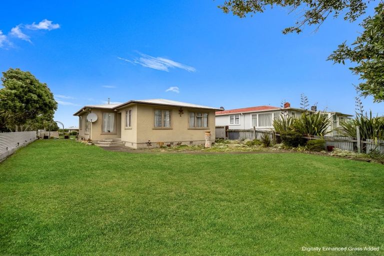 Photo of property in 72 Manuka Street, Castlecliff, Whanganui, 4501